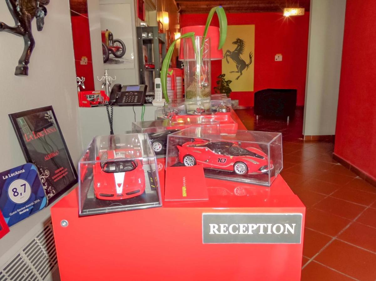 La Locanna Hotel Serramazzoni Buitenkant foto