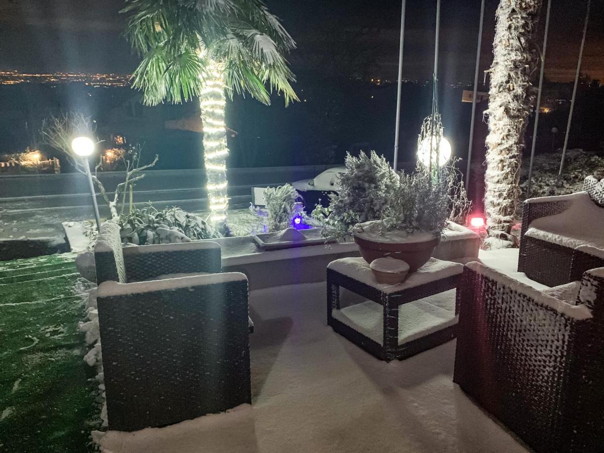 La Locanna Hotel Serramazzoni Buitenkant foto