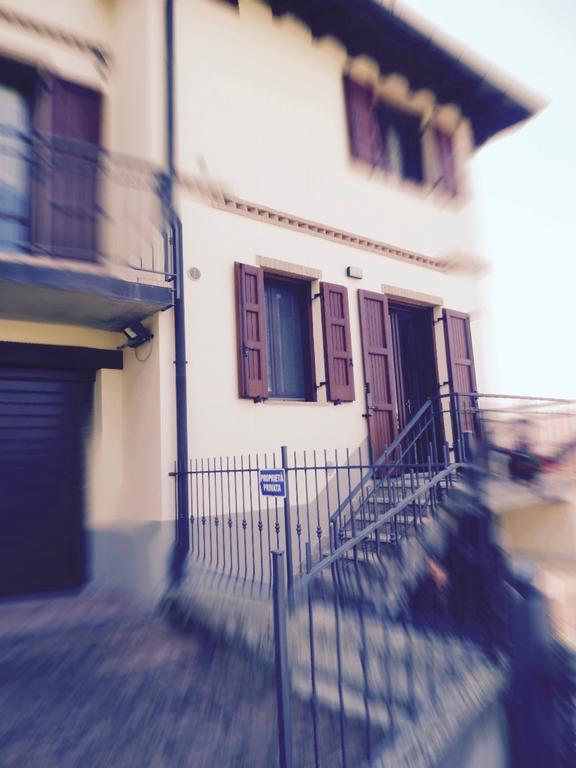 La Locanna Hotel Serramazzoni Buitenkant foto